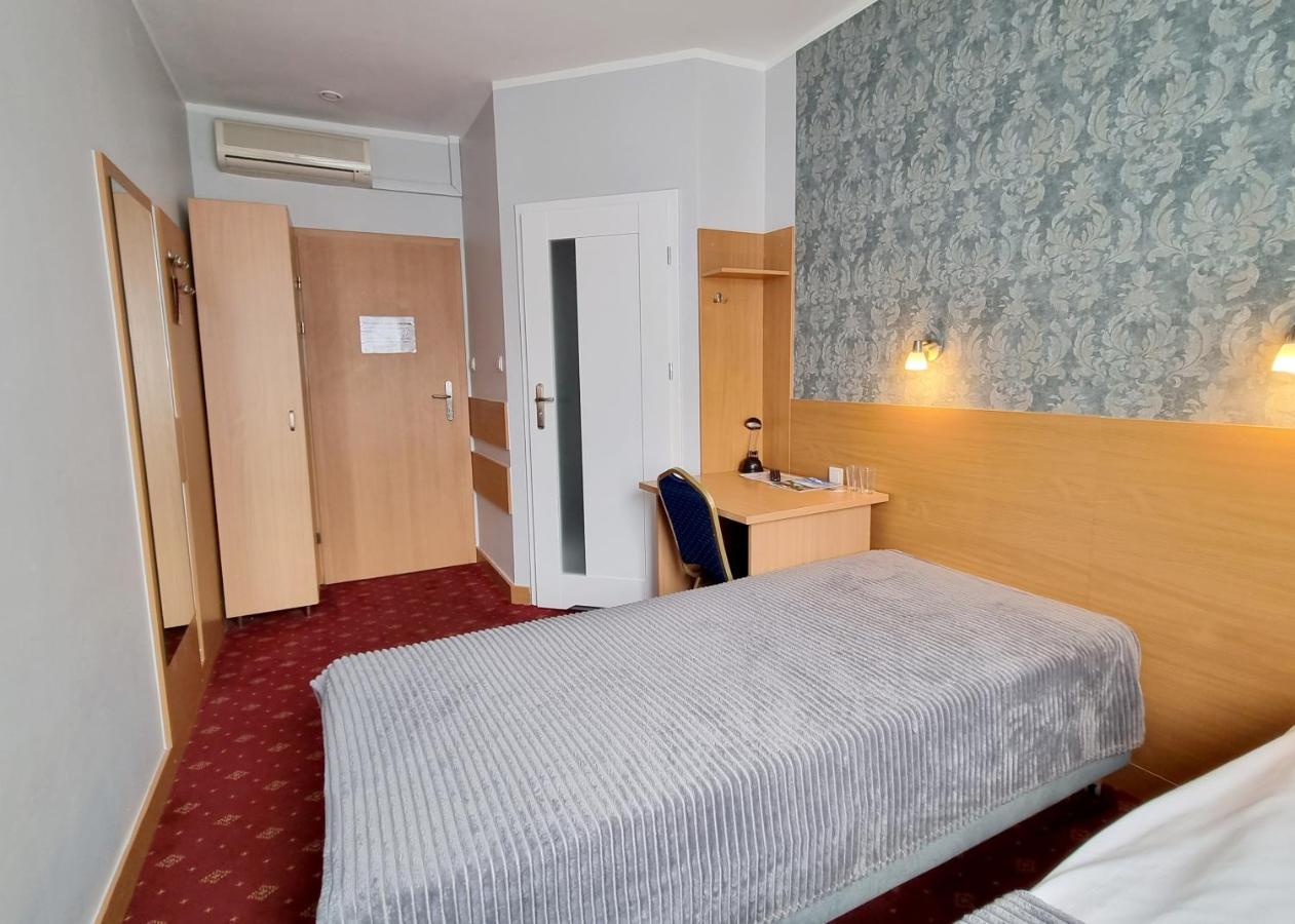 Hotel Orbita 3*