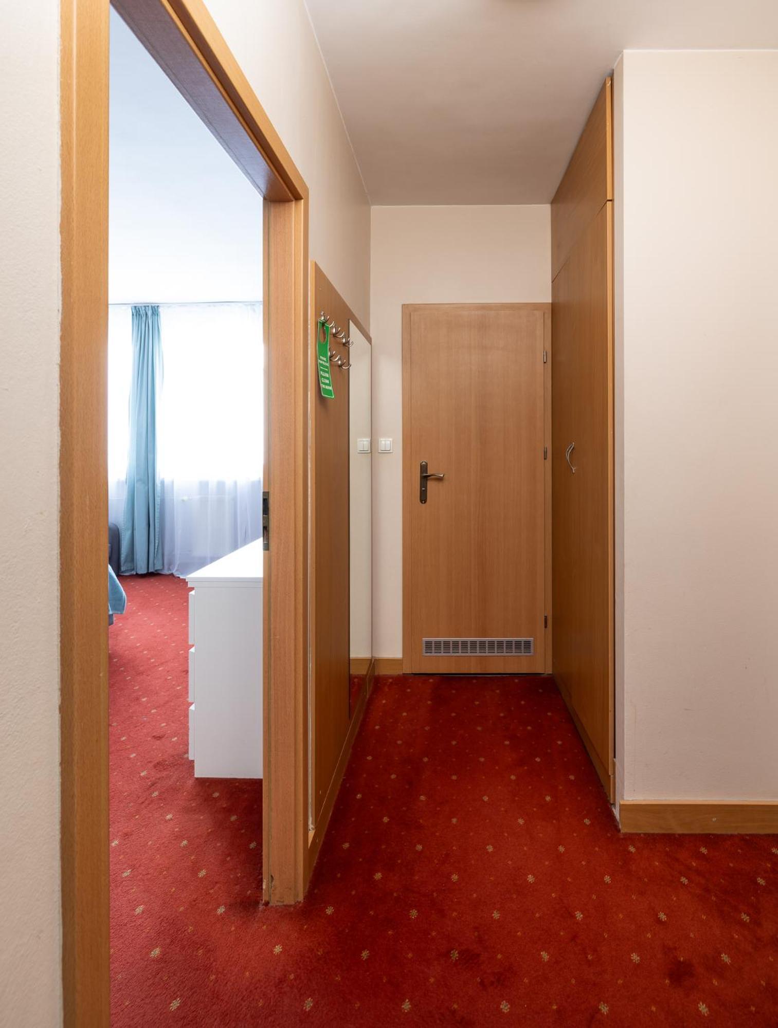 Orbita Hotell 3*